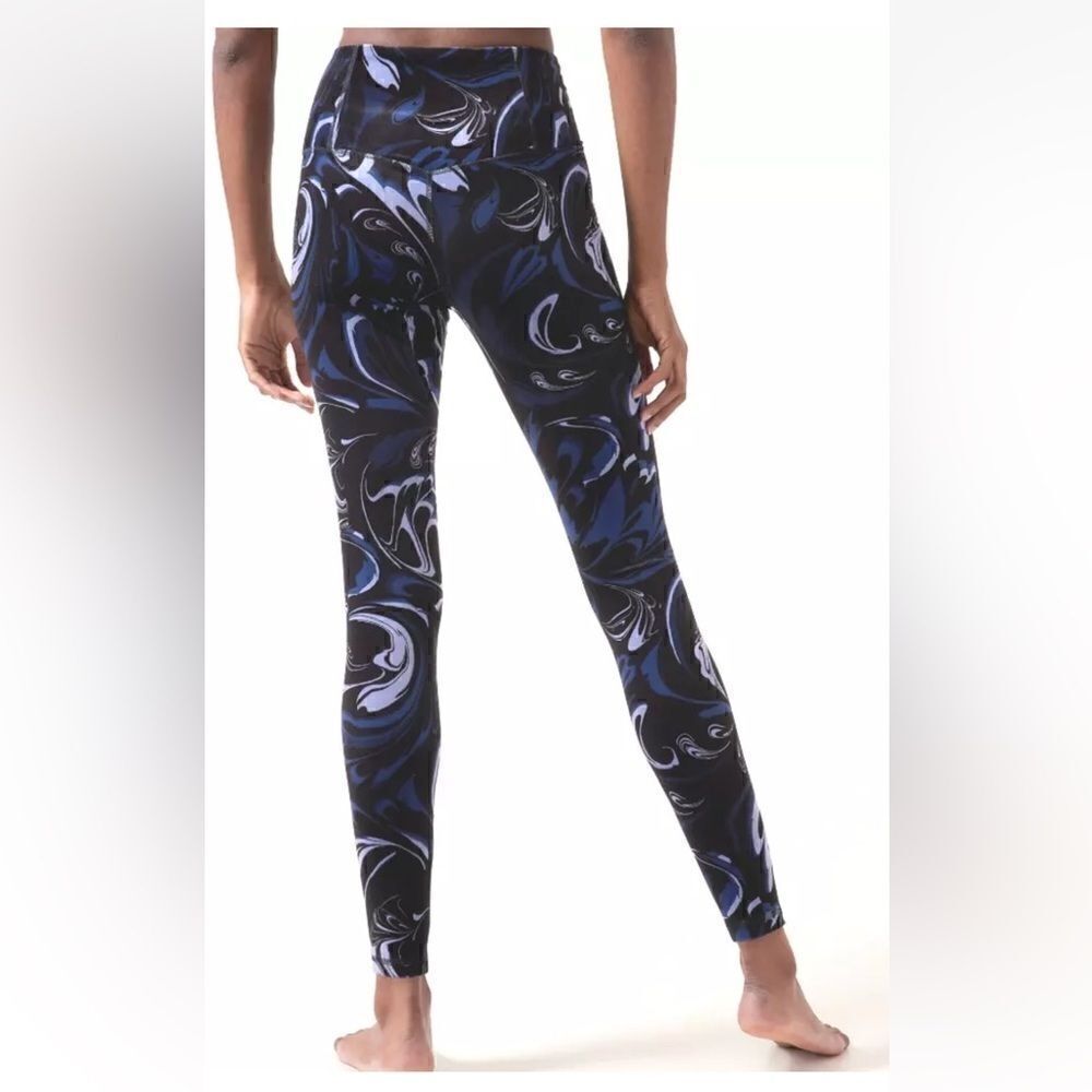 Athleta Women's Elation Velvet Tight Small Color Agate Paisley Black - Picture 3 of 11
